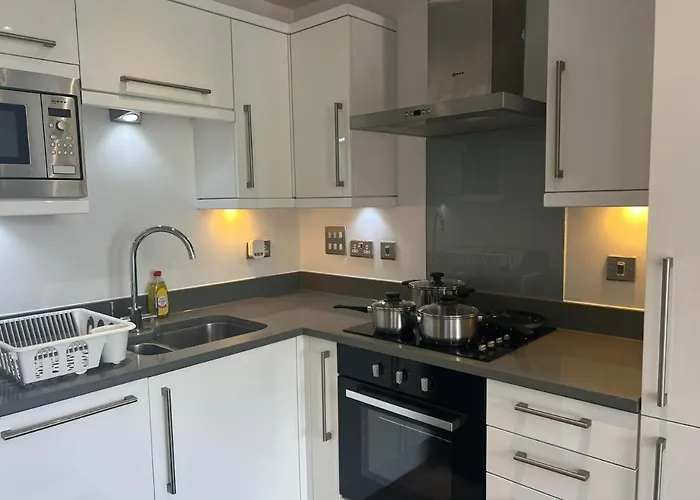 Spacious 1 Bedroom Flat In Kilburn Park F55