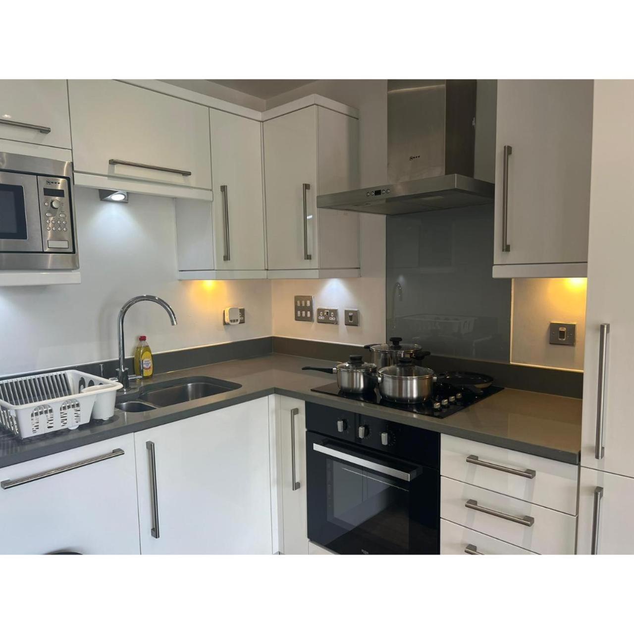 Spacious 1 Bedroom Flat In Kilburn Park F55 Apartamento