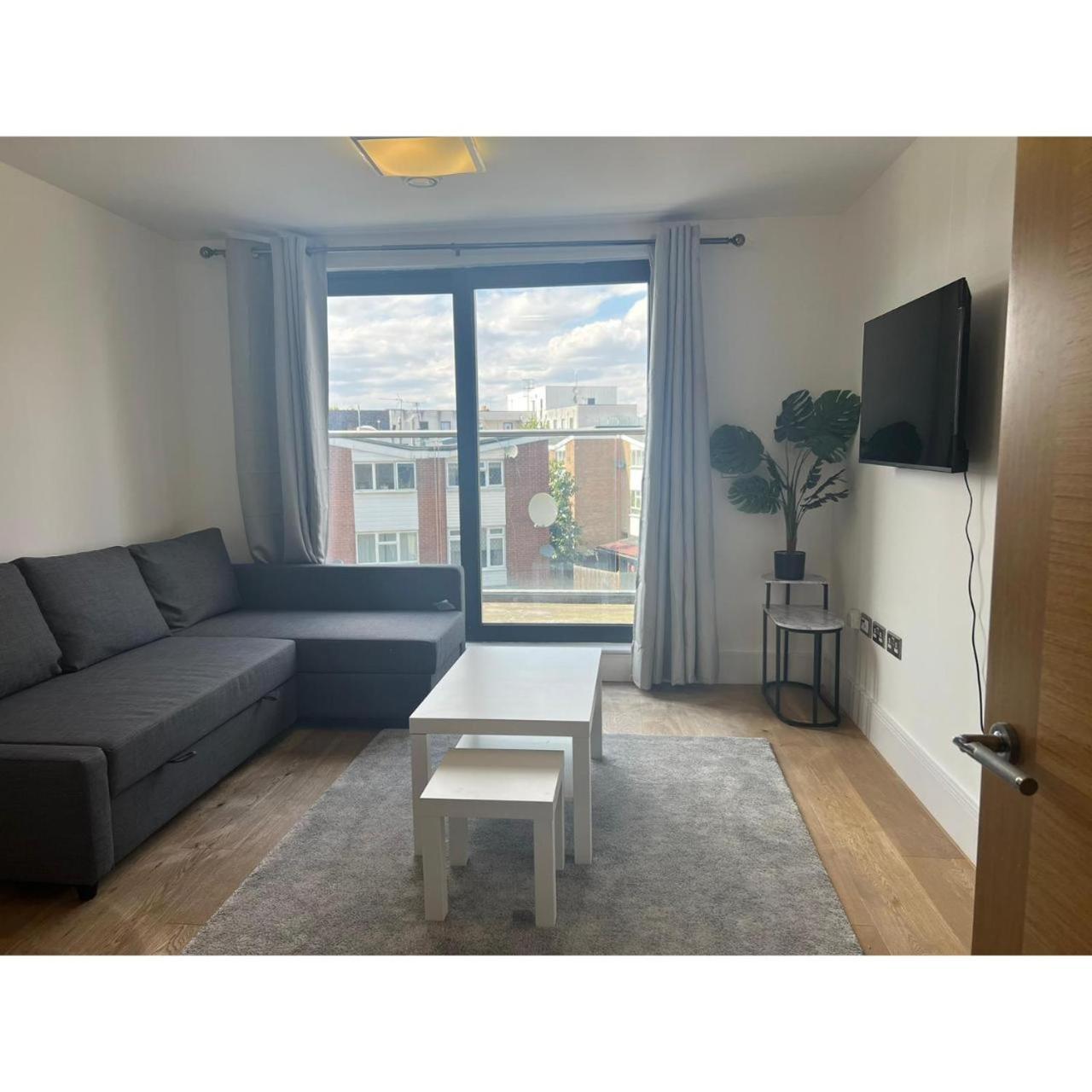 Apartamento Spacious 1 Bedroom Flat In Kilburn Park F55