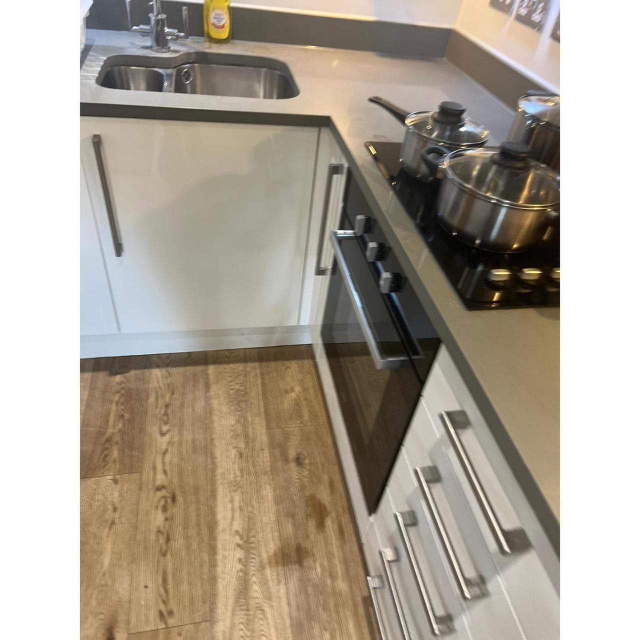 Apartamento Spacious 1 Bedroom Flat In Kilburn Park F55 Londres