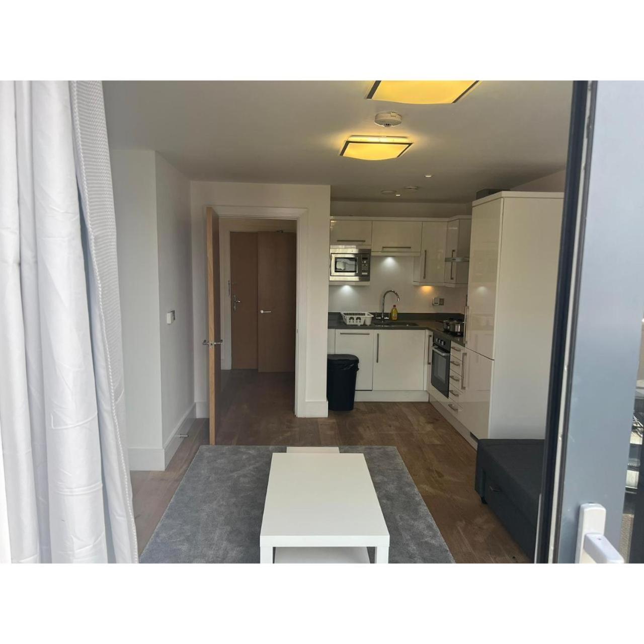 Spacious 1 Bedroom Flat In Kilburn Park F55 Apartamento
