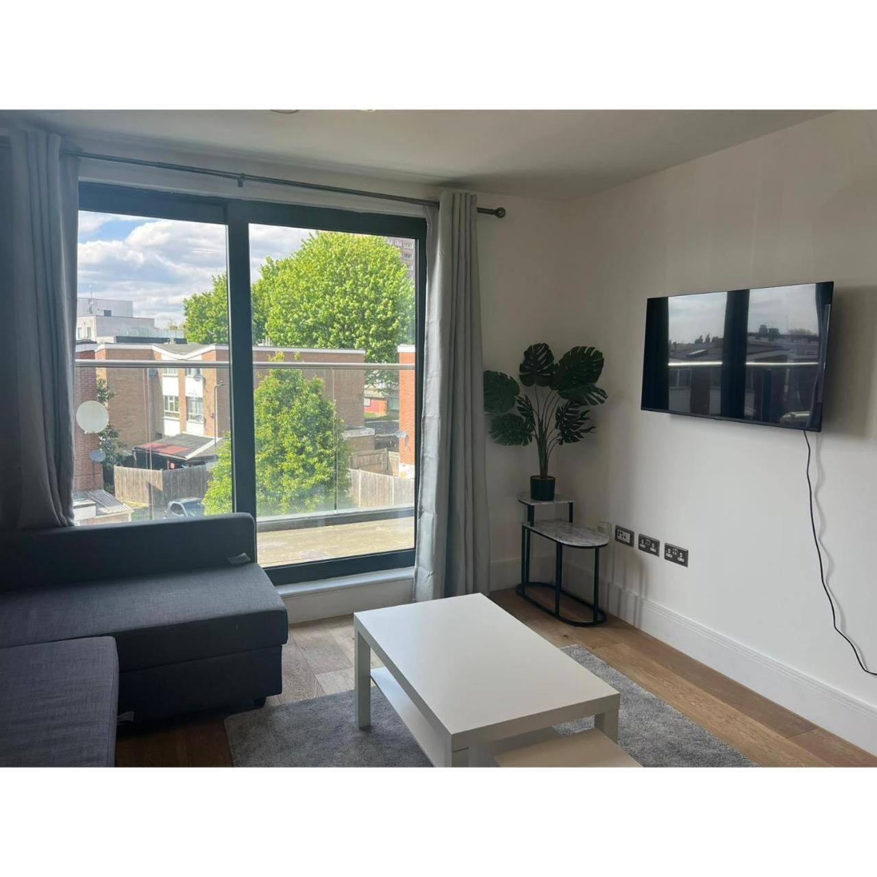 Apartamento Spacious 1 Bedroom Flat In Kilburn Park F55