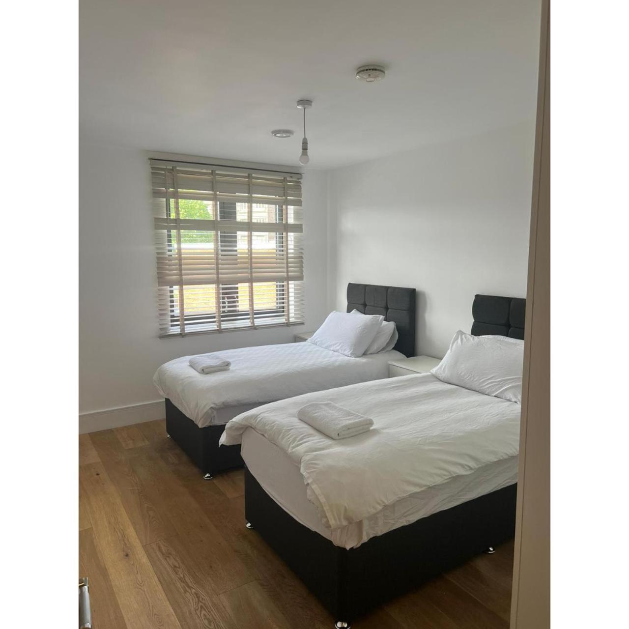 Spacious 1 Bedroom Flat In Kilburn Park F55 Apartamento *